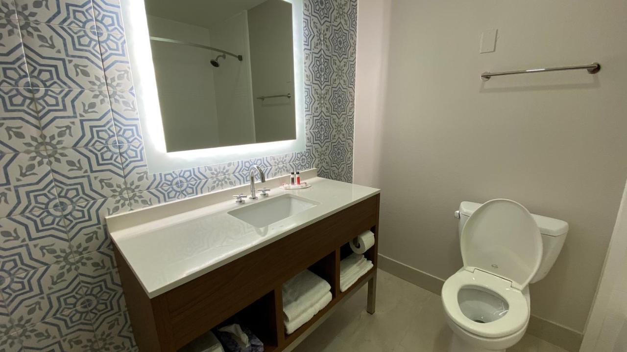 Days Inn & Suites By Wyndham Peachtree Corners Норкрос Екстериор снимка